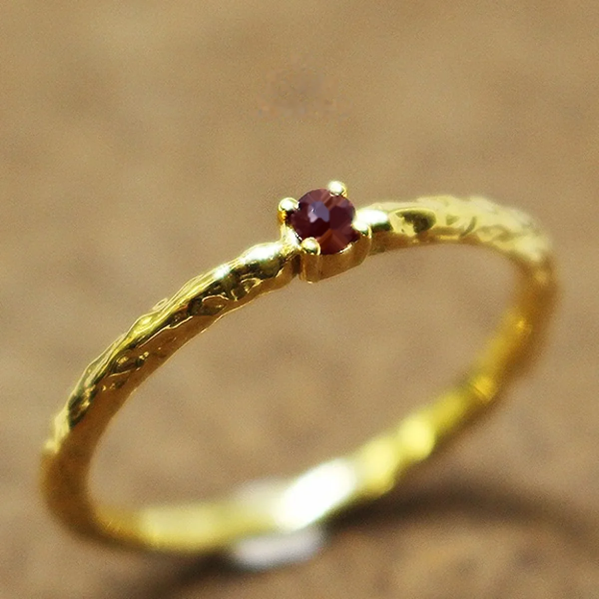 天然ルビーリング2ｍｍ
